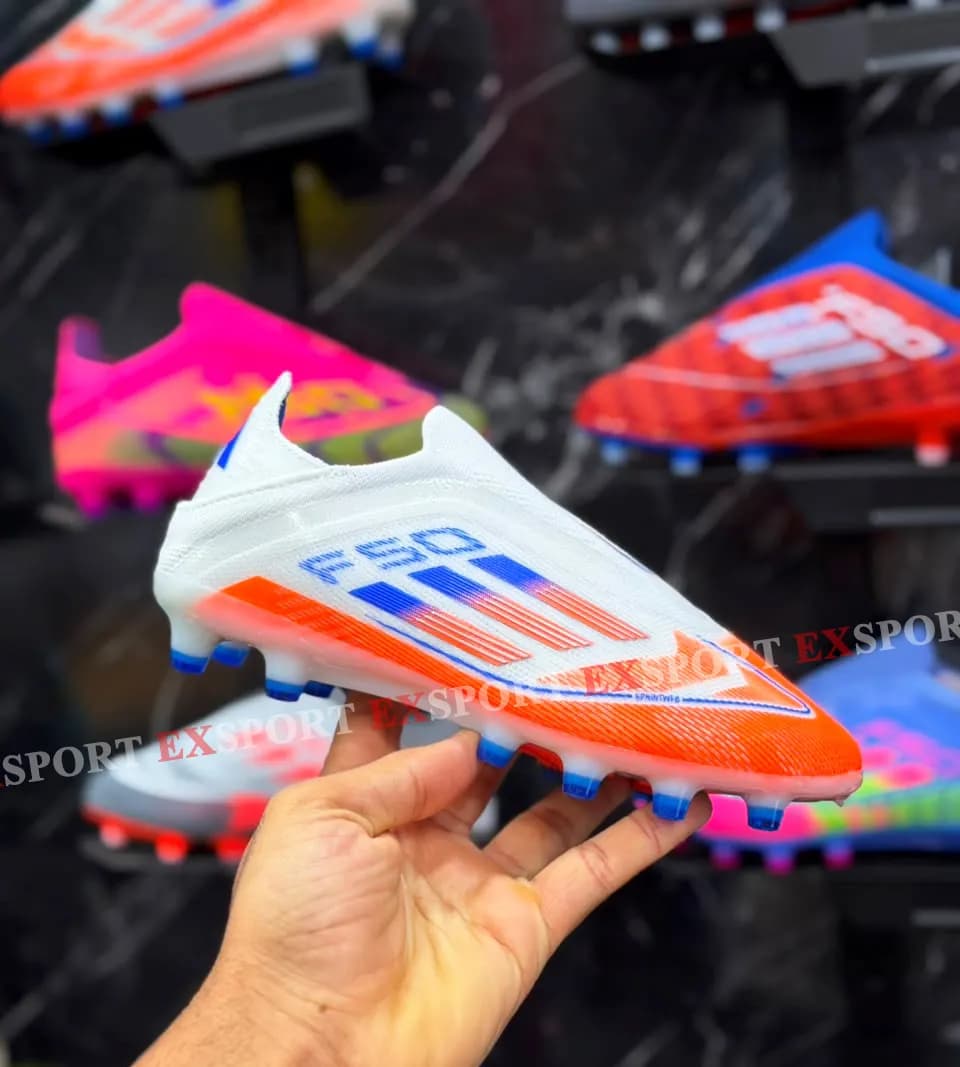Crampon Enfant Adidas F50 Elite Laceless FG – Blanc/Orange/Bleu